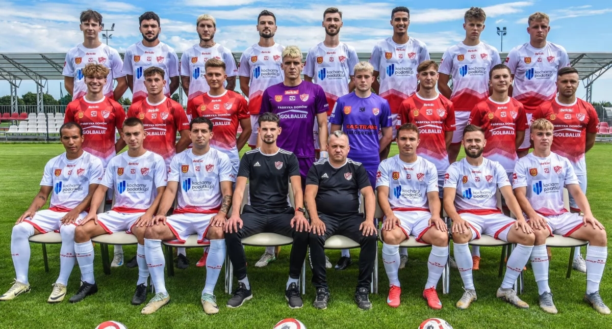La rabbia di JKS. Nessuna sorpresa a Wiązownica. Tripletta di Patryk Zieliński