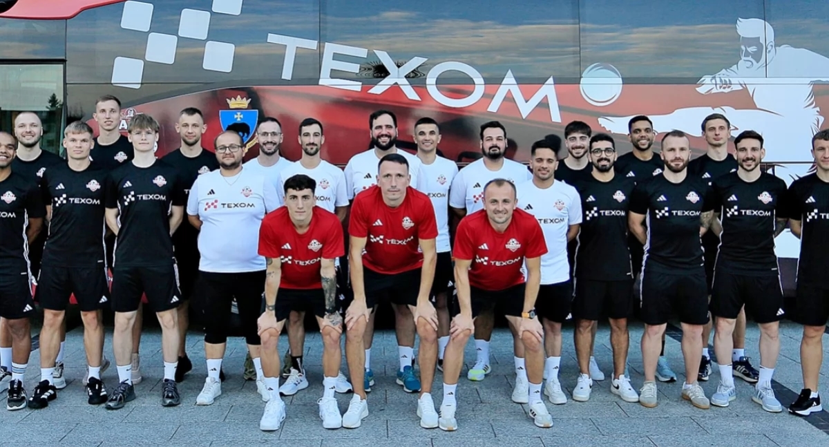 Um bom teste para o Texom Eurobus Przemyśl. Um "monstro" está emergindo lentamente.