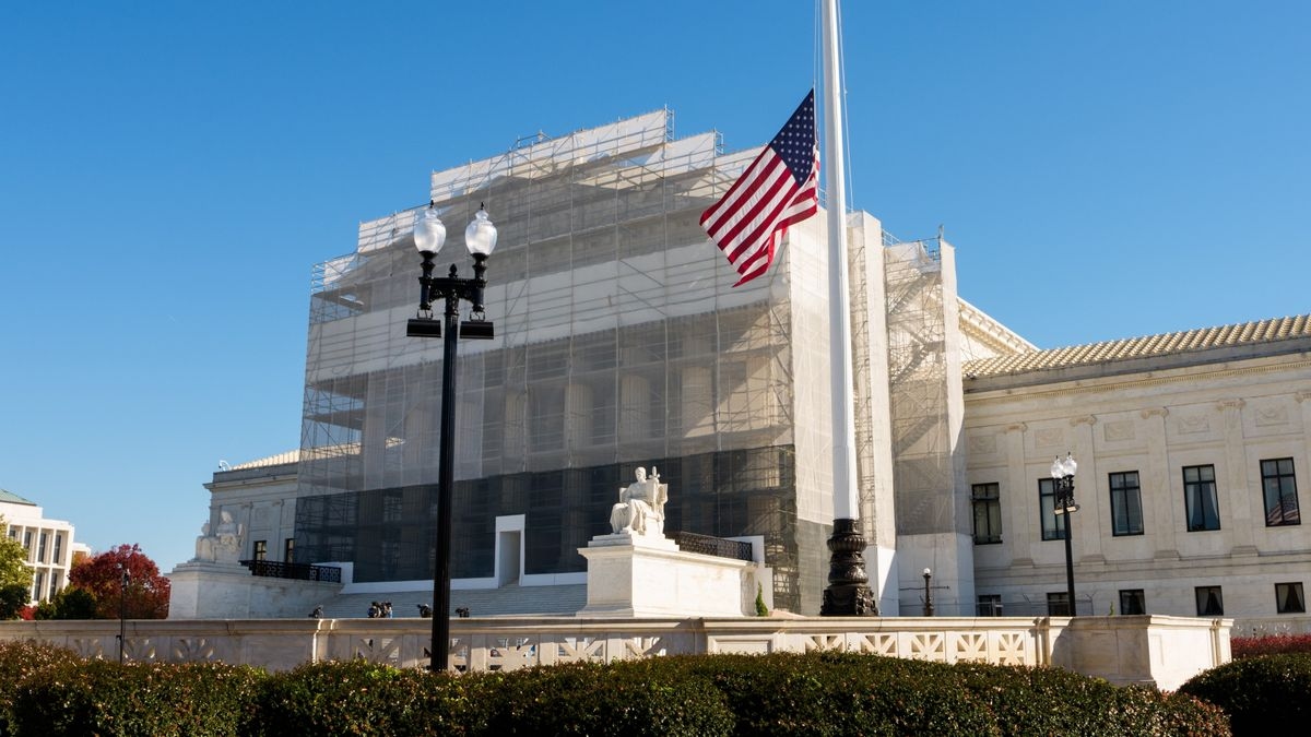 Спор о тарифах: Верховный суд сомневается в законности тарифов Трампа