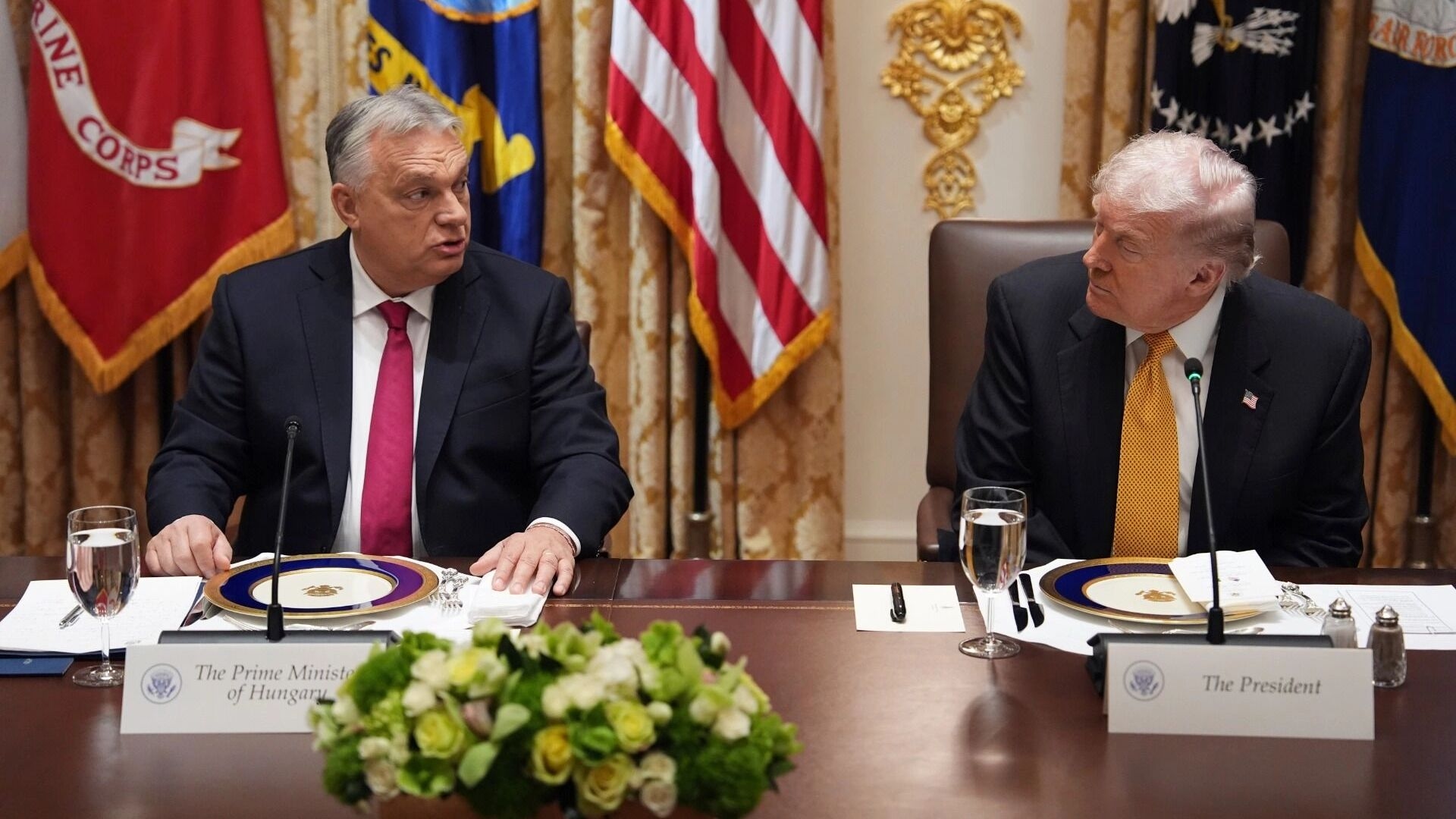 Trump upoważnił Orbána do zakupu ropy naftowej z Rosji. Na jakie ustępstwa mogą pójść Węgry?