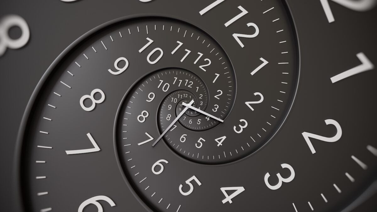 Вот что произойдет, когда часы вашего телефона автоматически перейдут на другое время 2 ноября