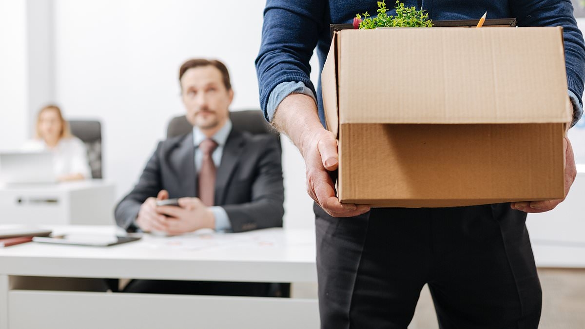 Two in five business owners say they'll leave Britain if Rachel Reeves delivers tax rises