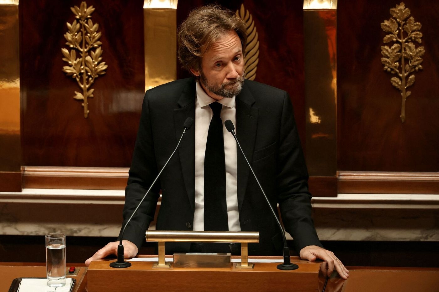 Lecornu II: la scommessa rischiosa del PS che sceglie il compromesso piuttosto che la censura