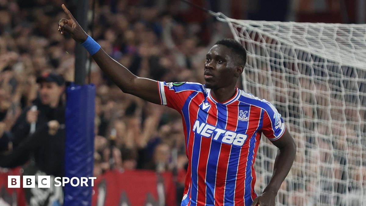 'Vliegende' Sarr verlicht Crystal Palace's Eze-verlies