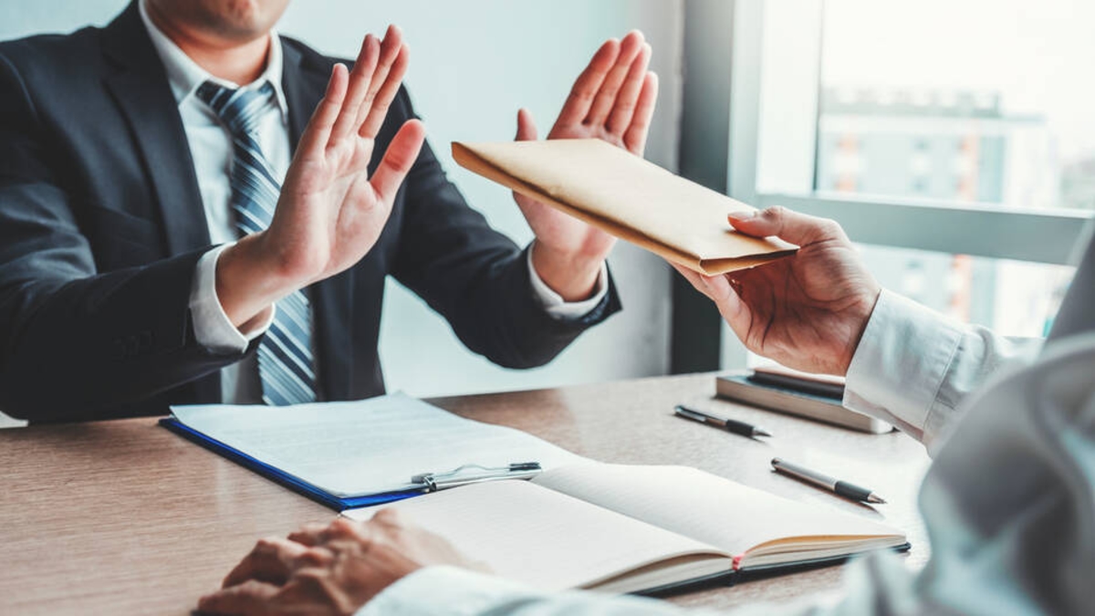 Fünf Fälle, in denen ein Arbeitnehmer nicht entlassen werden kann, und welche Schritte in diesem Fall gemäß den arbeitsrechtlichen Vorschriften zu unternehmen sind.