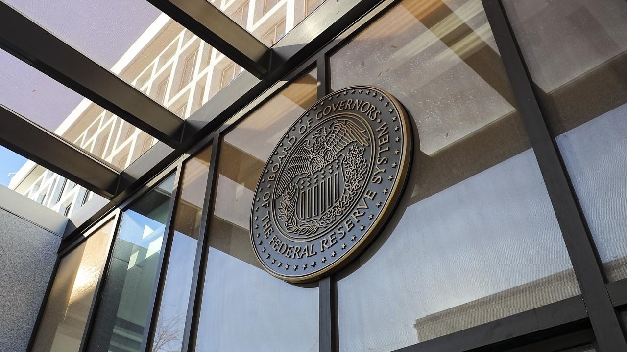 Fed raporu: Politika belirsizliği finansal istikrara yönelik en büyük risk