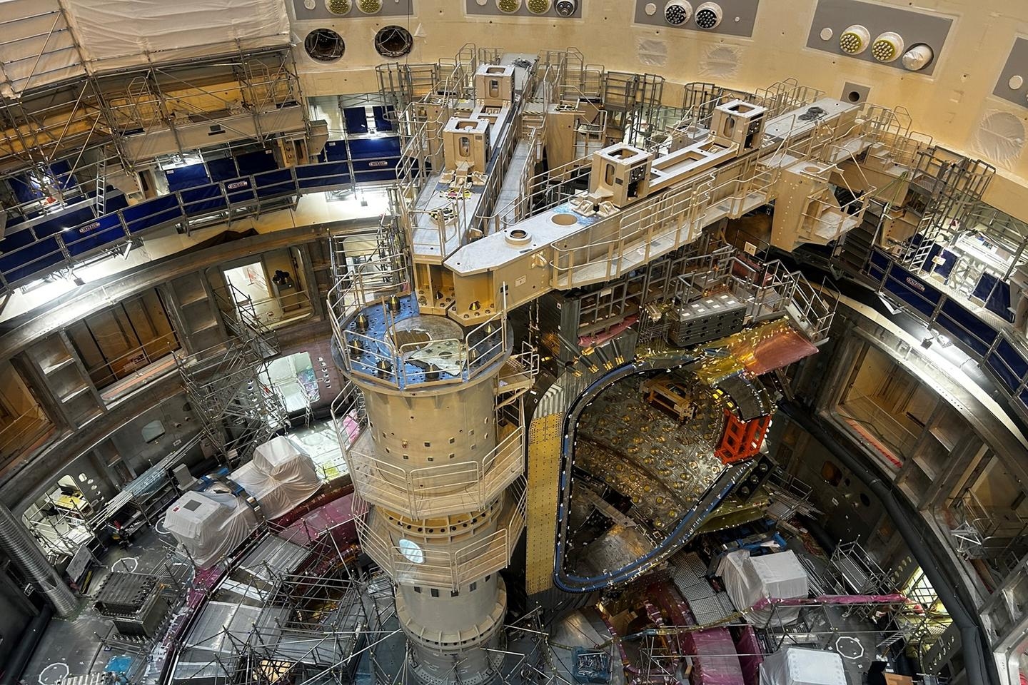 Le mégaprojet ITER avance lentement mais sûrement