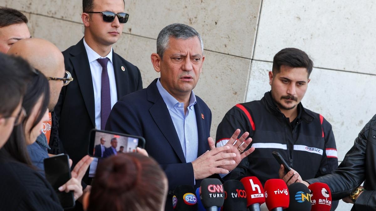 Het 'leger' van CHP-leider Özel beweert: "We zullen de metropoolregio innemen, we zullen al haar districten innemen"