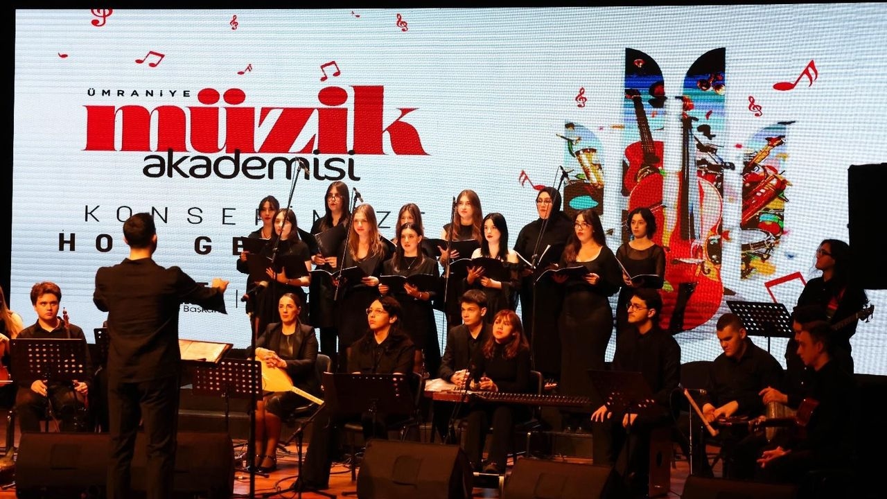 Honderd procent succes van de Muziekacademie van de Gemeente Ümraniye