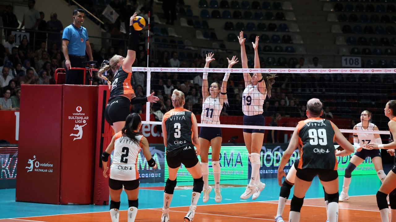 Eczacıbaşı Dynavit wins away game