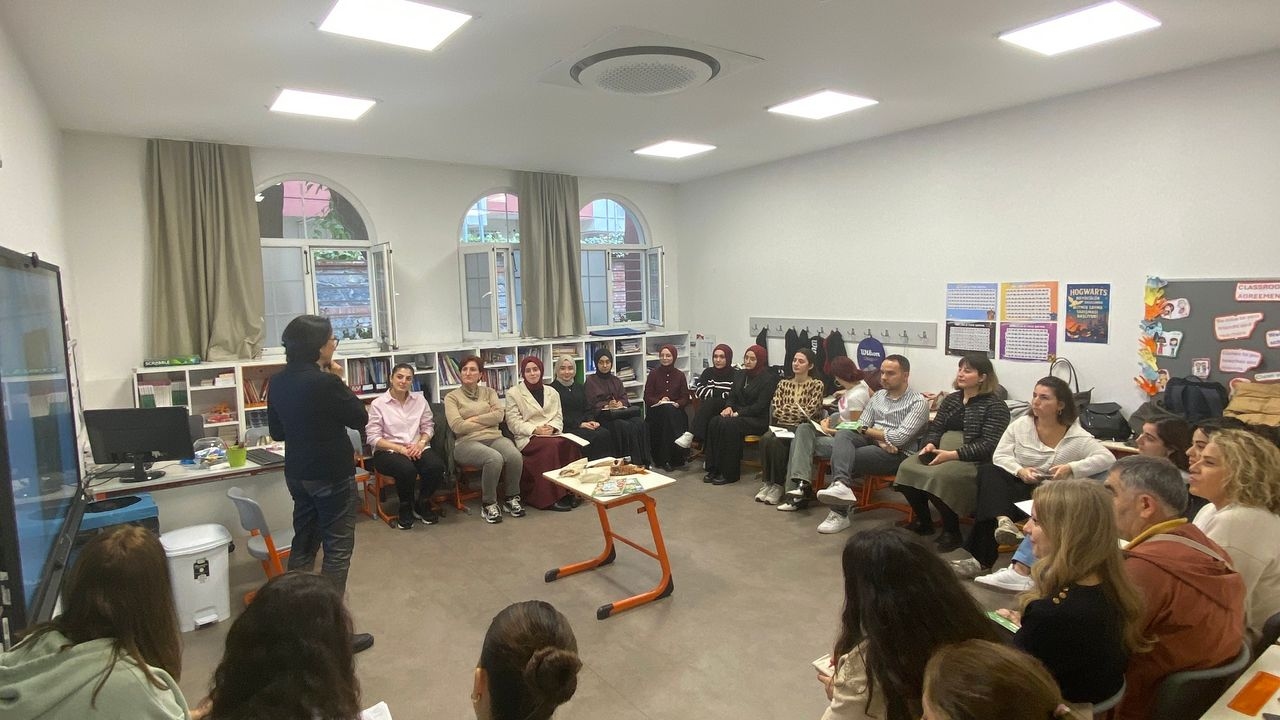 Professores em Istambul se reuniram no 11º Festival de Educação ÖRAV