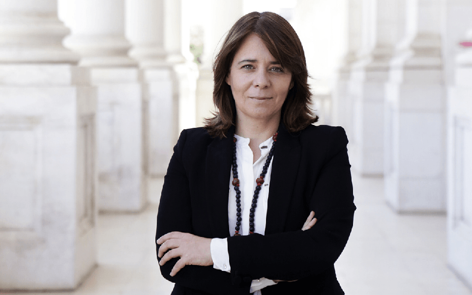 Presidentsverkiezingen: Catarina Martins zegt dat de president de regering vrijstelt van verantwoordelijkheid voor de situatie bij de National Health Service.