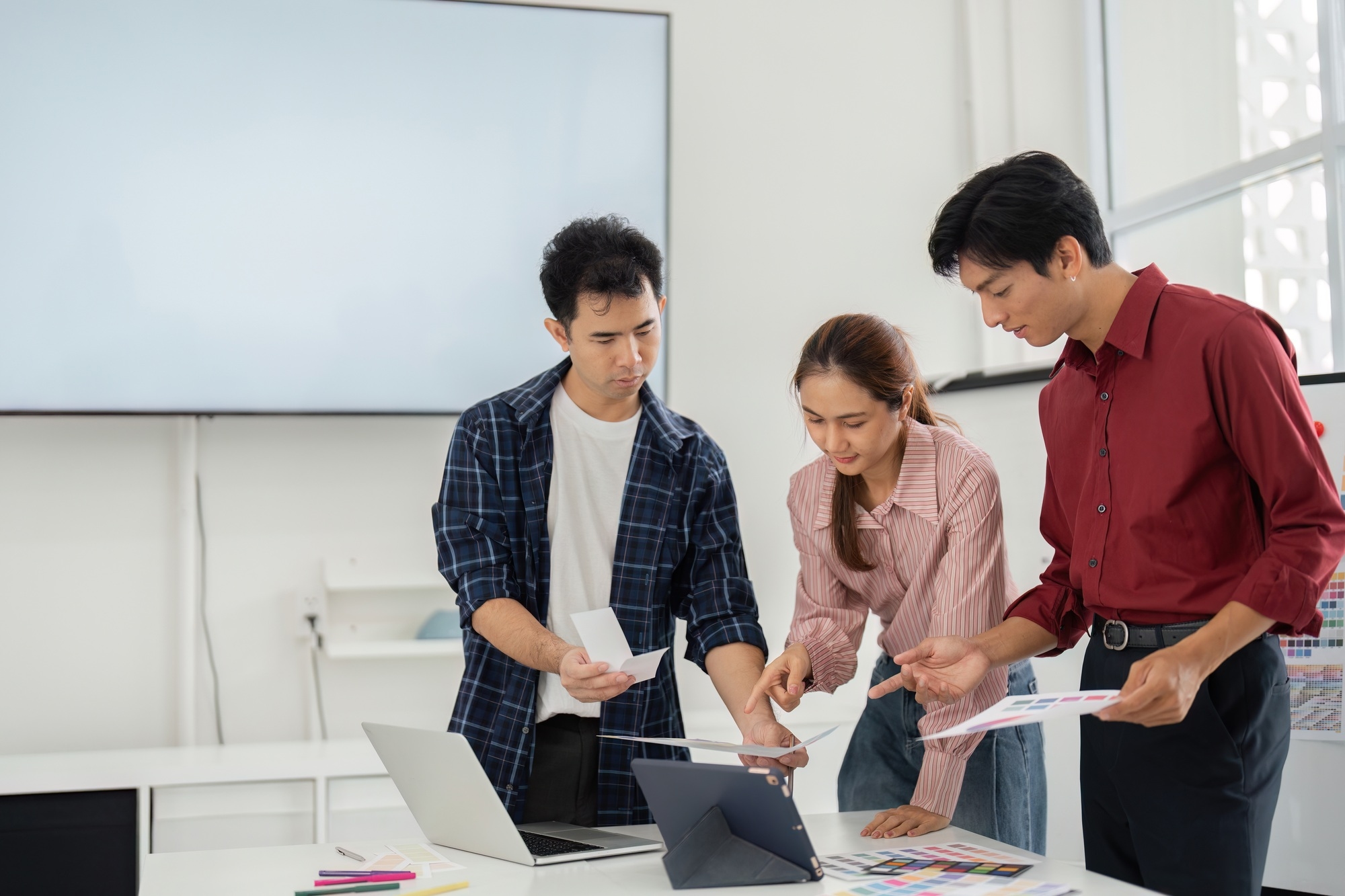 5 Essential Steps for Designing a Brand That Stands Out
