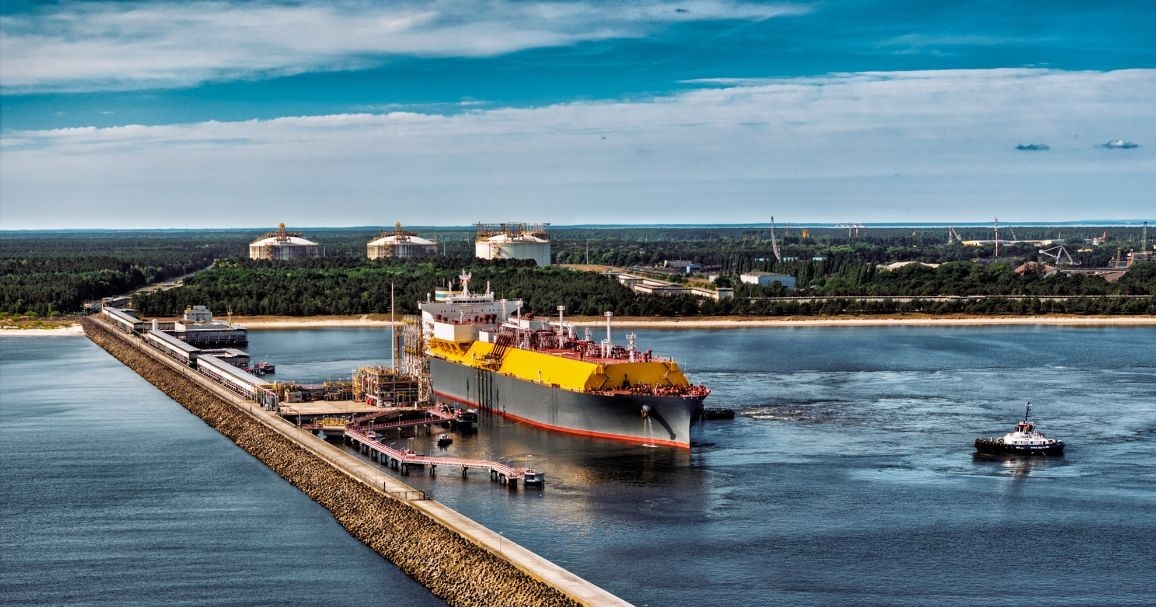 La Polonia cerca di fungere da hub per l'aumento delle forniture di gas naturale liquefatto statunitense all'Ucraina e alla Slovacchia