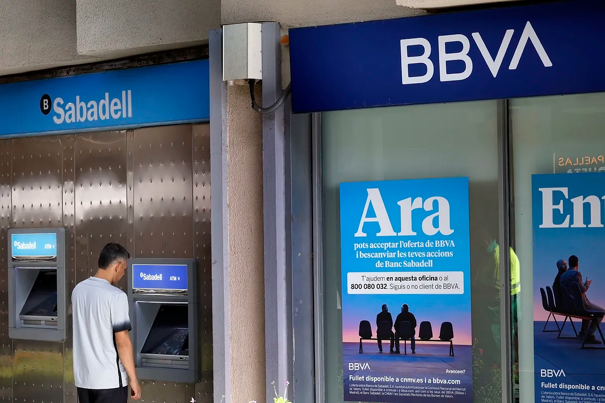 BBVA e Sabadell perdem clientes na Espanha após mais de dois anos de guerra pela oferta pública de aquisição que expira esta semana.