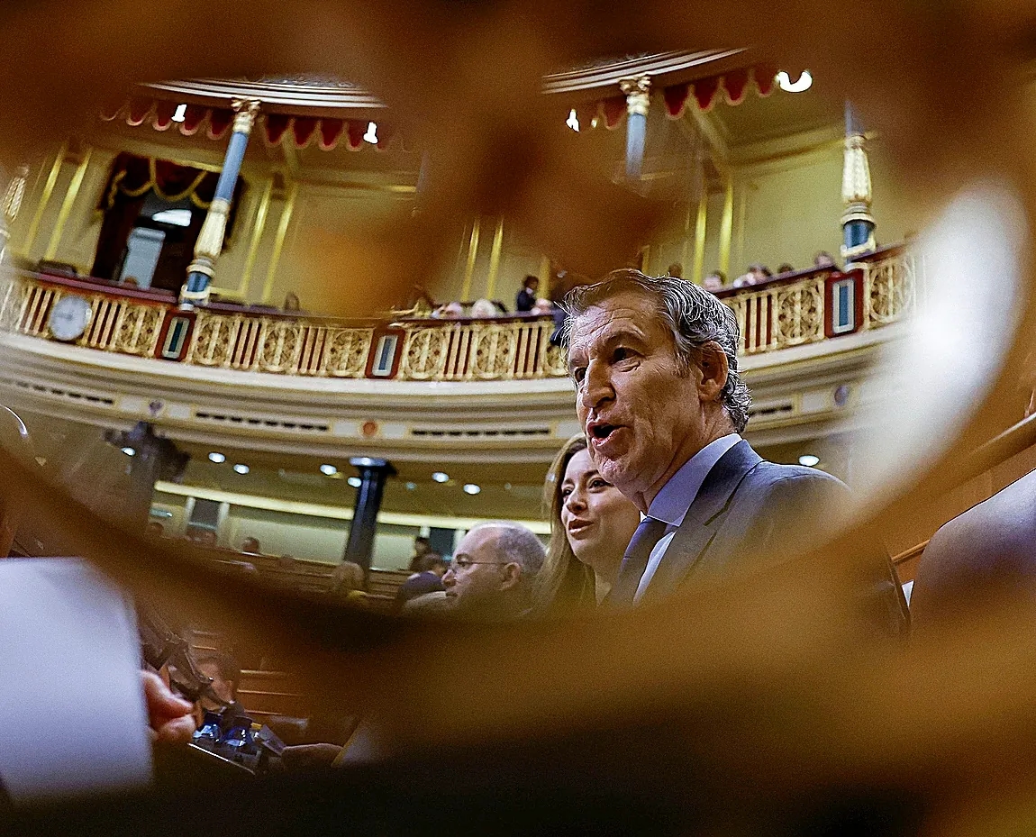 A large majority of PP and Vox voters are calling for "an agreement" with Junts for a motion of no confidence against Sánchez