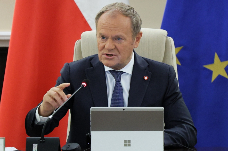 Ödemeler 7 Kasım'dan itibaren başlıyor. Gelir düzeyine bakılmaksızın herkese her ay 3.382 PLN ödeniyor.