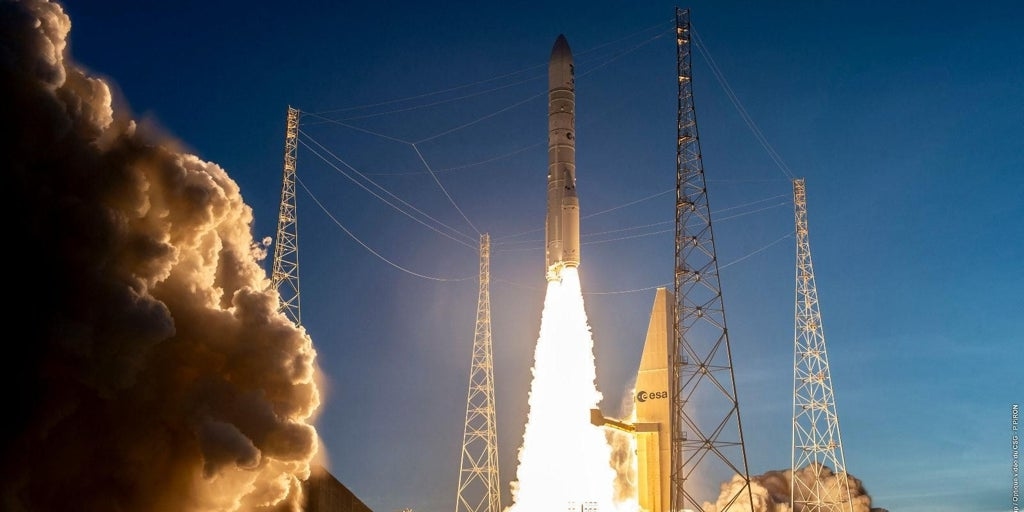 A Europa lança o Sentinel-1D, o satélite que enxerga através das nuvens e na escuridão da noite.