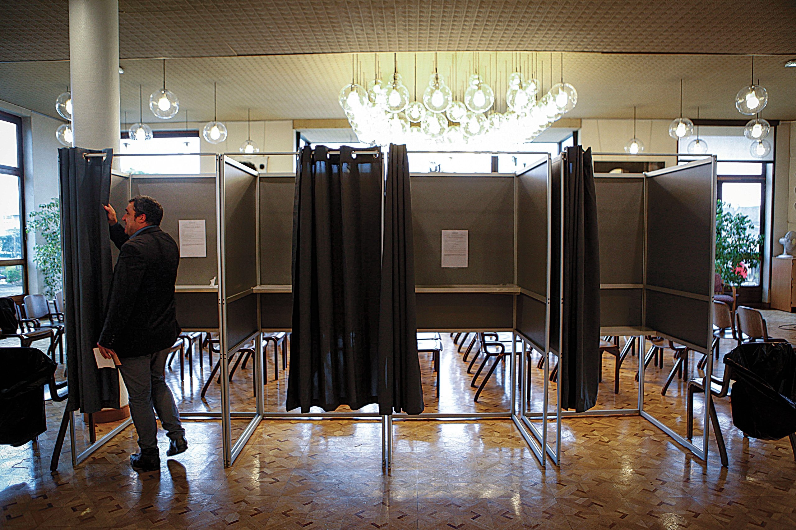 Emigration matters less in presidential elections.