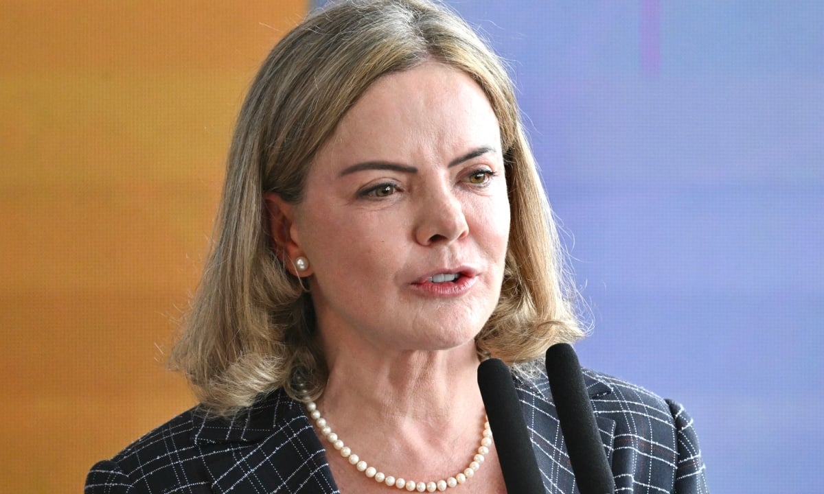 Gleisi, Lula'nın gelir vergisi muafiyetini 11'ine kadar onaylamasının beklendiğini söyledi.