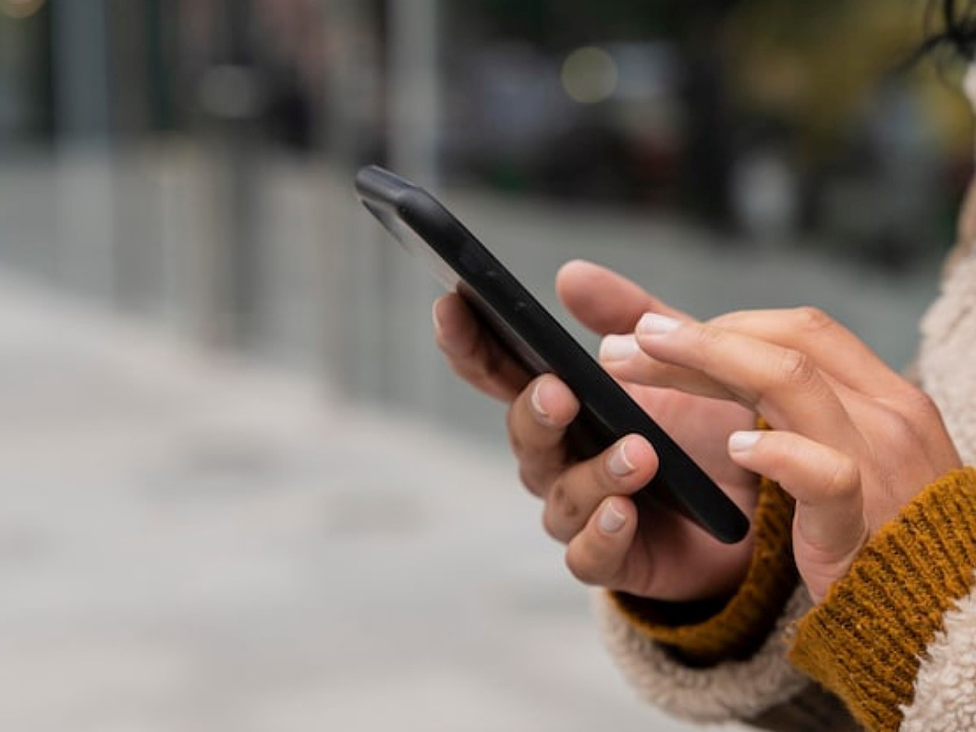 Hoe vaak moeten we volgens deskundigen van mobiele telefoon wisselen en waarom?