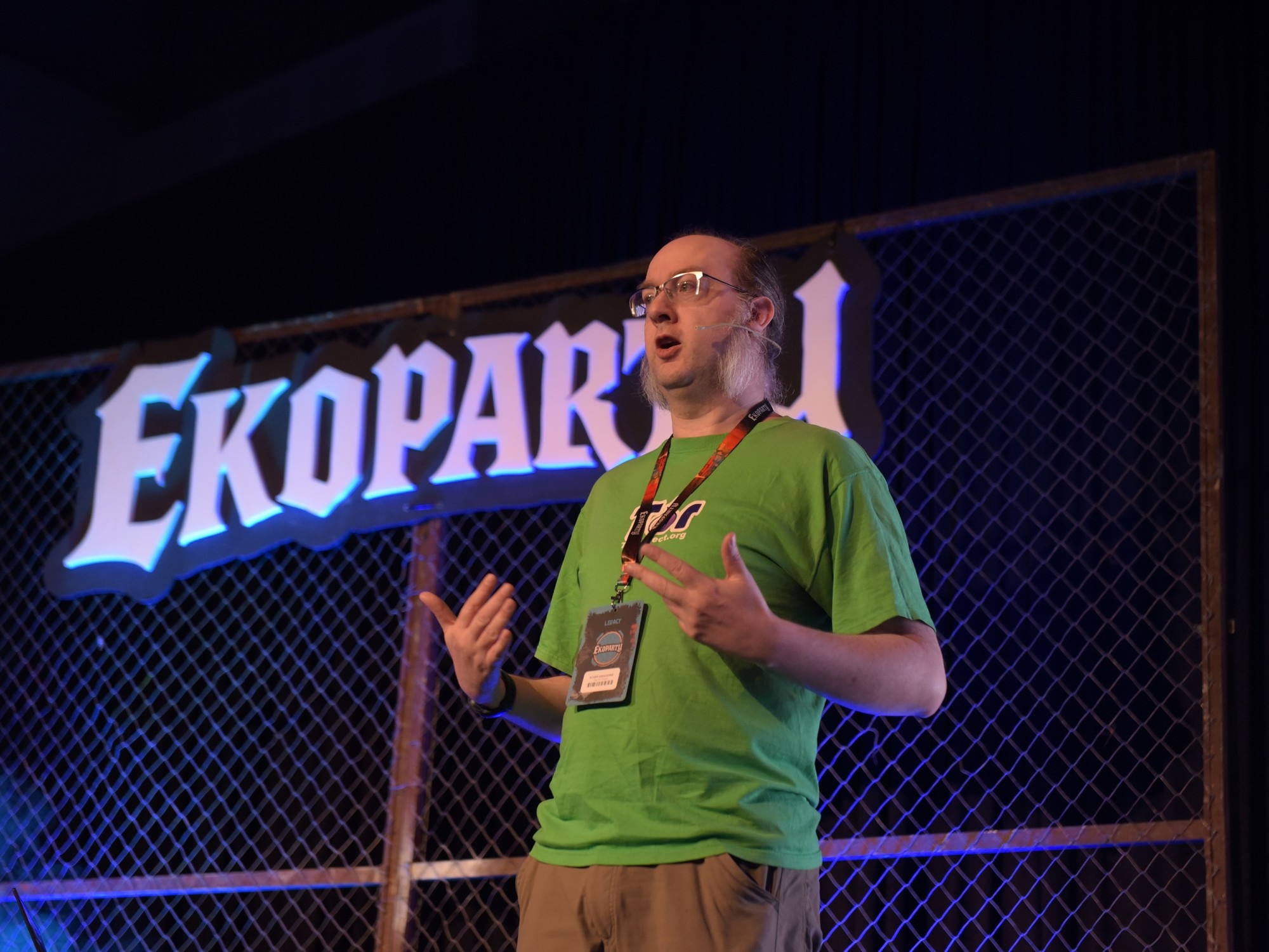 Роджер Динглдайн из Tor: «Бизнес-модель Google основана на слежке за вами»