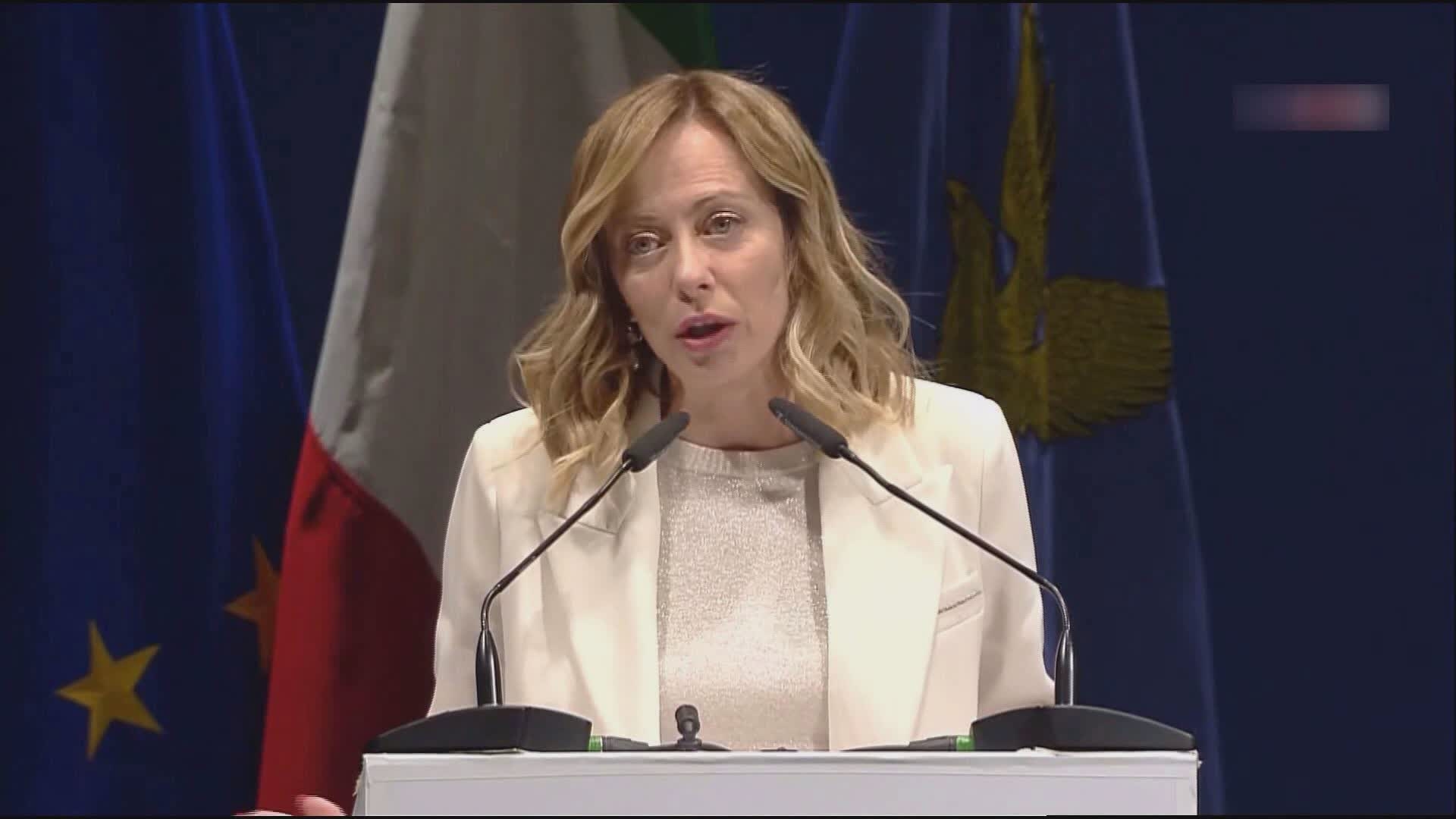 De Broeders van Italië vieren het driejarig bestaan van de Meloni-regering in Udine.