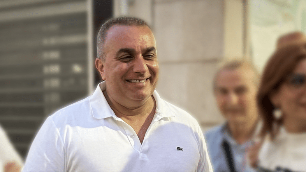 Manfredonia, Ugo Galli, entgegnet Matteo La Torre: „Wir haben einen echten Verstoß gemeldet, keine Fake News. Wir brauchen weniger Parolen und mehr Respekt vor den Regeln.“